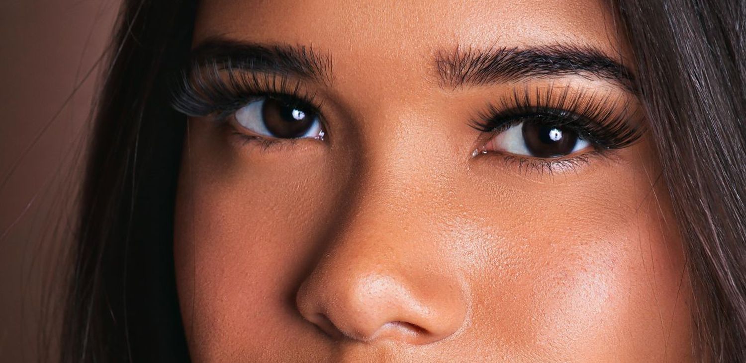 Perfekte Wimpern zu Hause wie im Salon – Ranking der DIY Sets